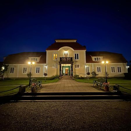 Moeckelsnaes Herrgard Diö Exterior foto